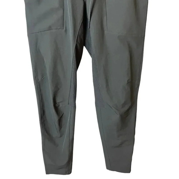 Lululemon Men’s Sz XS License To Train Pant in Graphite Gray - Picture 4 of 9
